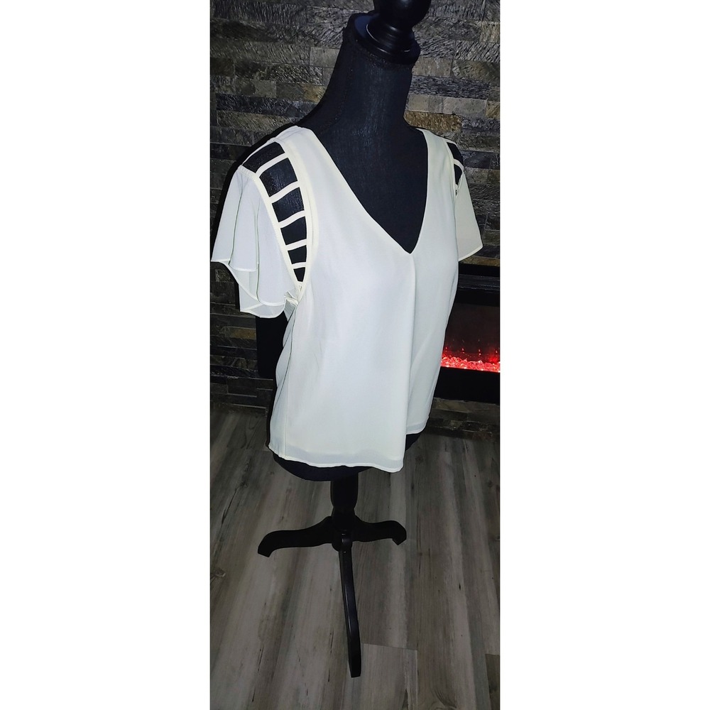 Jealous Tomato Pale Yellow Blouse Size S Fully Lined With Cut Out Sleeves New